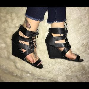 Charlotte Russe wedges size 8